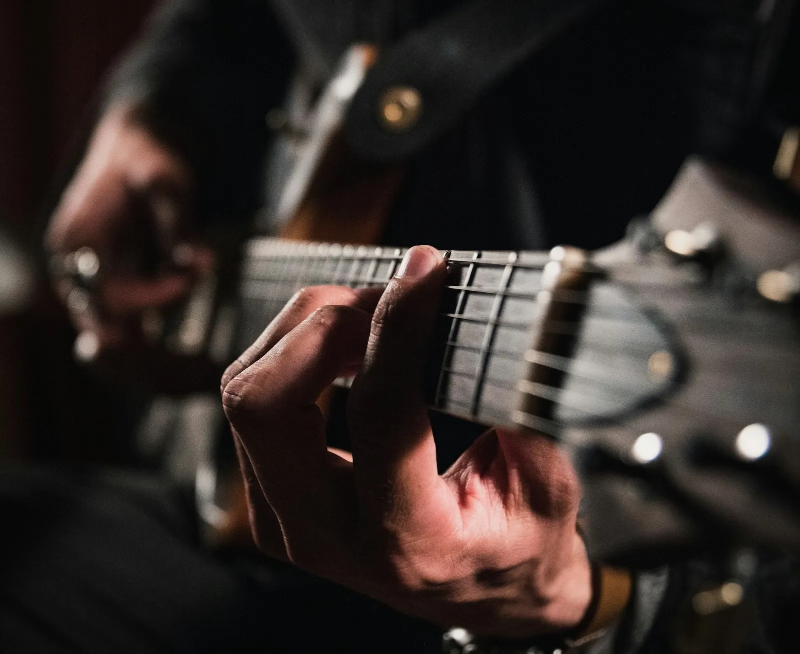 Want to Learn Some Blues Guitar Riffs? Here’s Where to Get Started