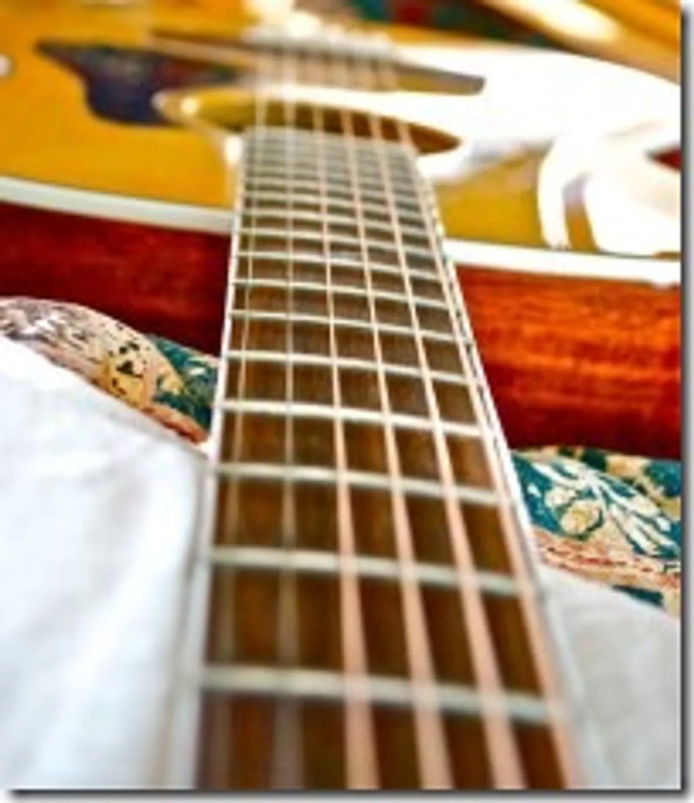 How to Position Your Thumb and Fingers on the Fretboard