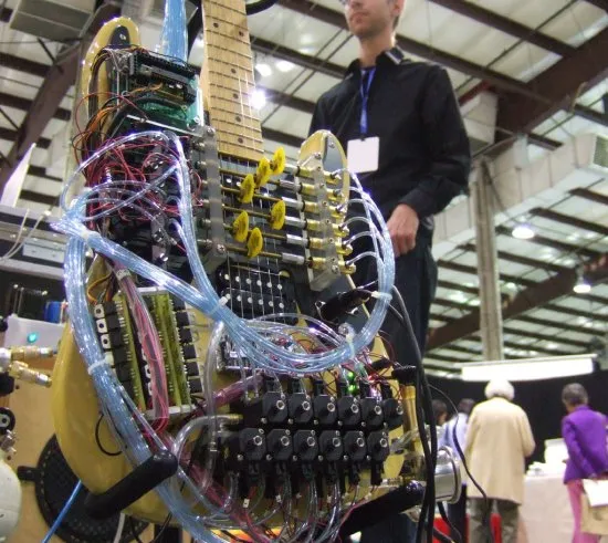 (image by jared: http://www.flickr.com/photos/generated/509812011/) pneumatic guitar